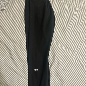ALO Yoga Women's Black leggings